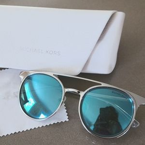 MICHAEL KORS  TINTED BLUE SUNGLASSES